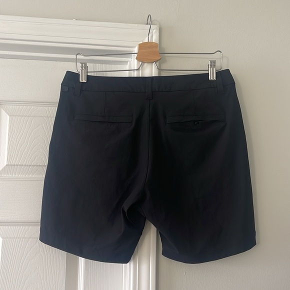 Lululemon Commission Shorts - Picture 3 of 5